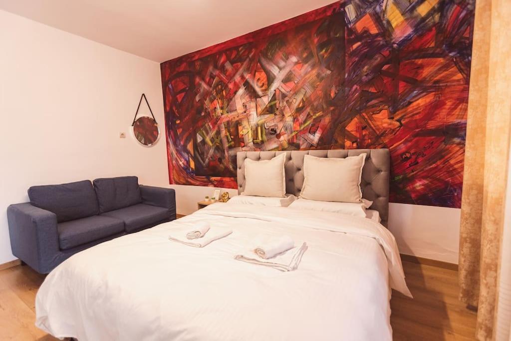 Art Studio Myslym Shyri Tirana Kültér fotó