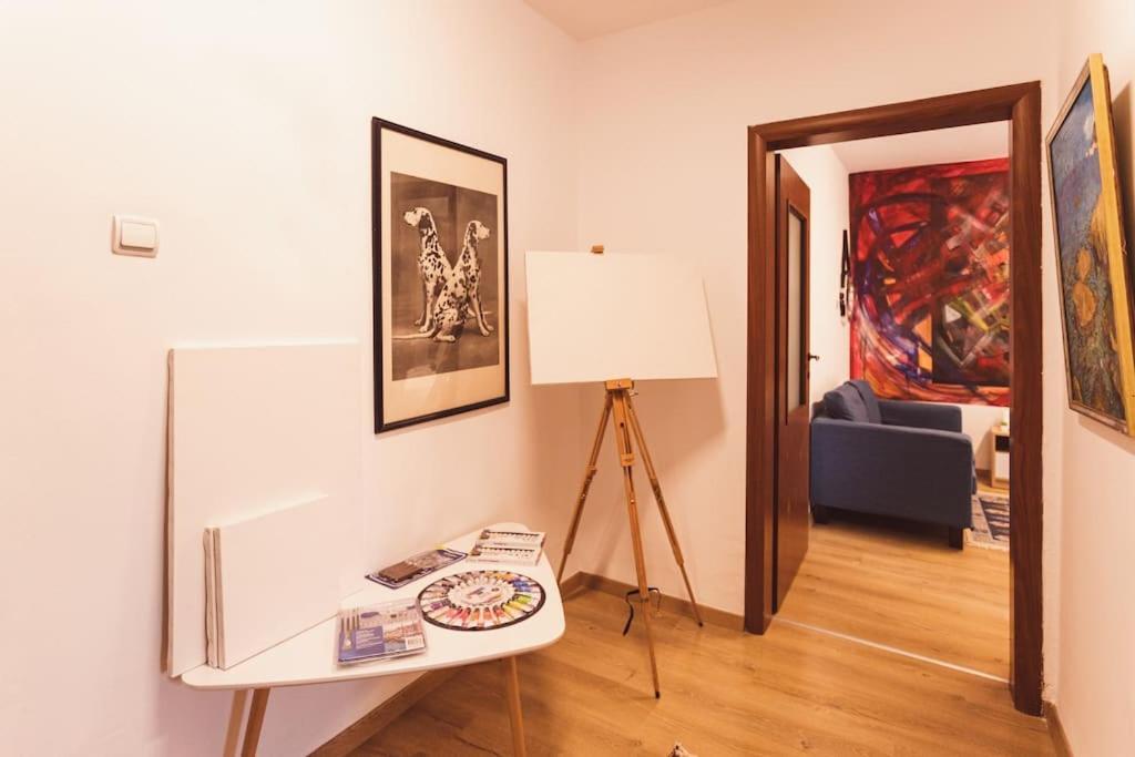 Art Studio Myslym Shyri Tirana Kültér fotó